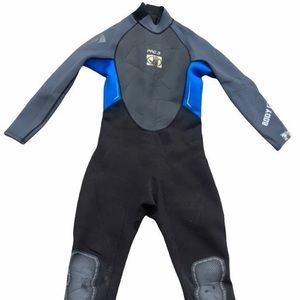 ***SOLD*** Men’s Body Glove Pro-3 Full Wetsuit - size M/L